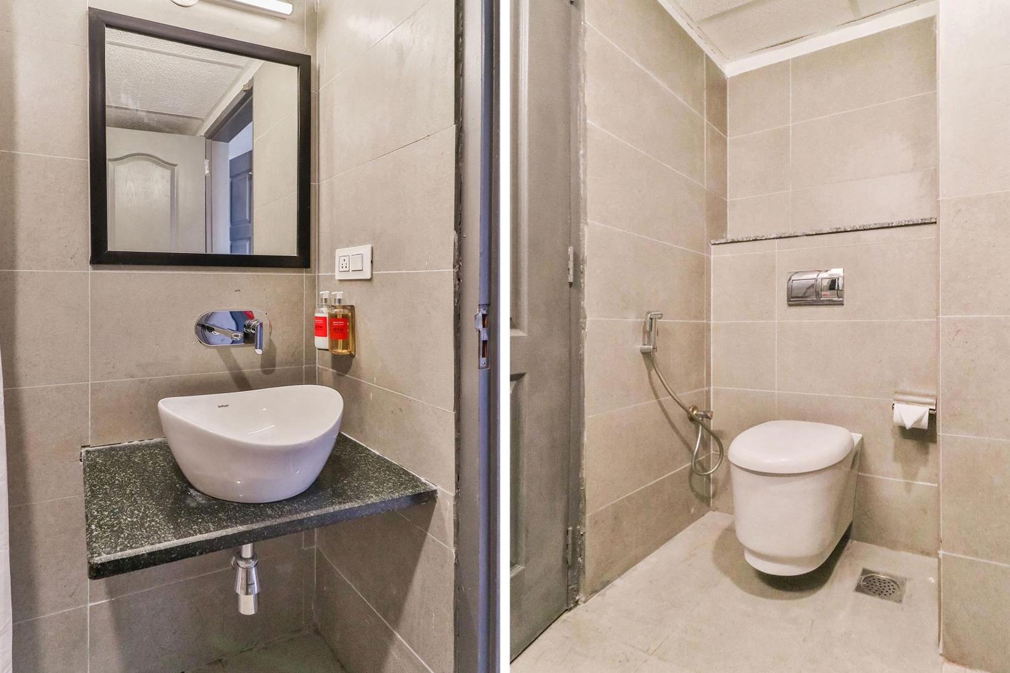 Super Townhouse Reva College University Yelahanka Buitenkant foto
